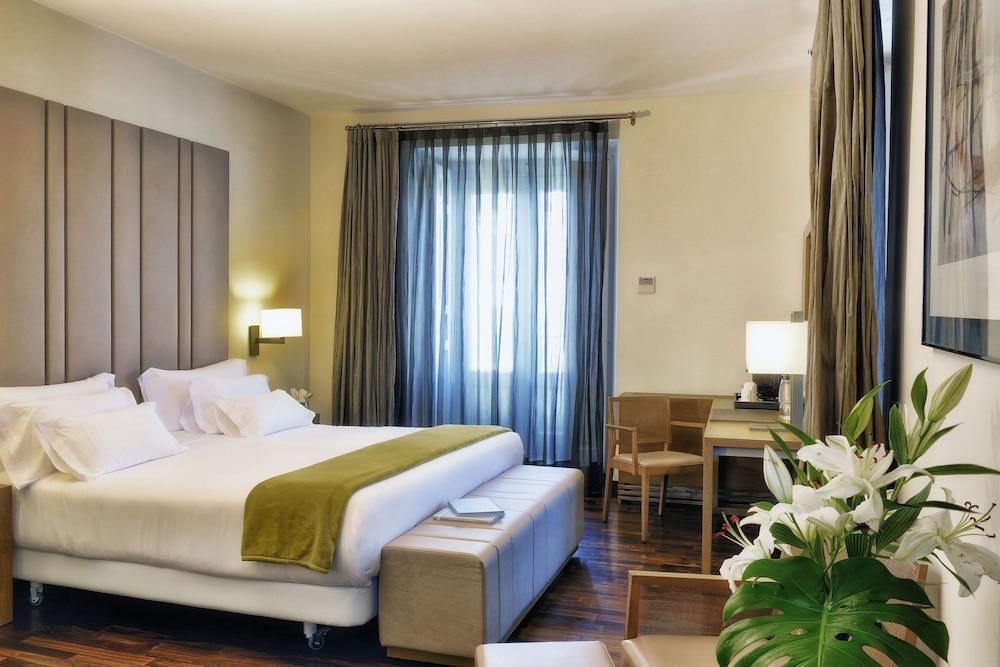 Nh Collection Madrid Palacio De Tepa Kültér fotó A room at the hotel
